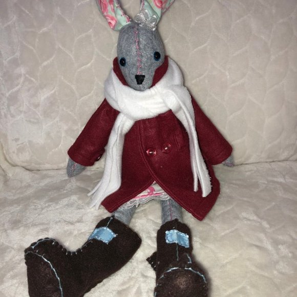Bunny, coat, scarf, boots and dress - Picture 8 of 8